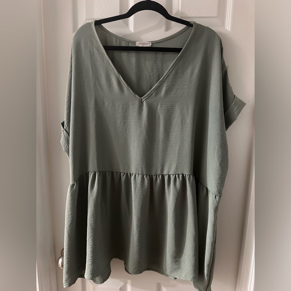 Chic Soul “My Flow Top” Green Size 2X
